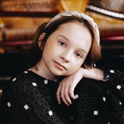 Вика Старикова